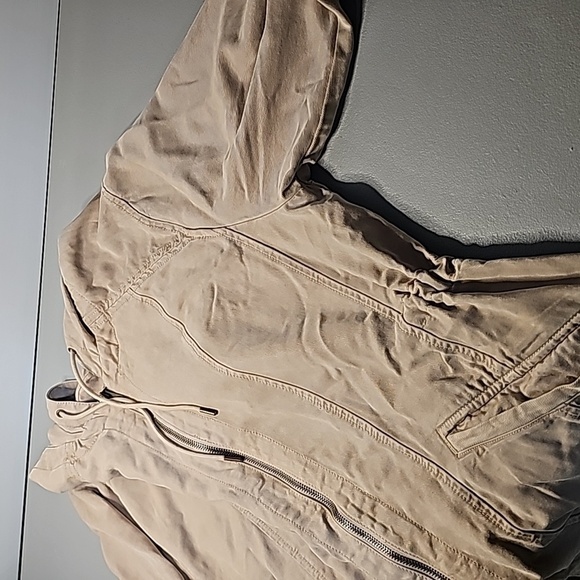 American Eagle Outfitters Tan Hooded Jacket - Picture 6 of 8